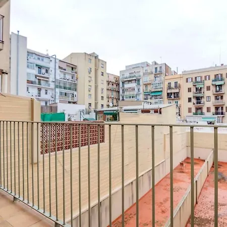 Apartmán 2 Bedroom With Balcony In Eixample 1-1