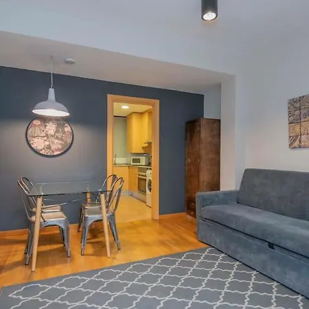 2 Bedroom With Balcony In Eixample 1-1 Apartmán