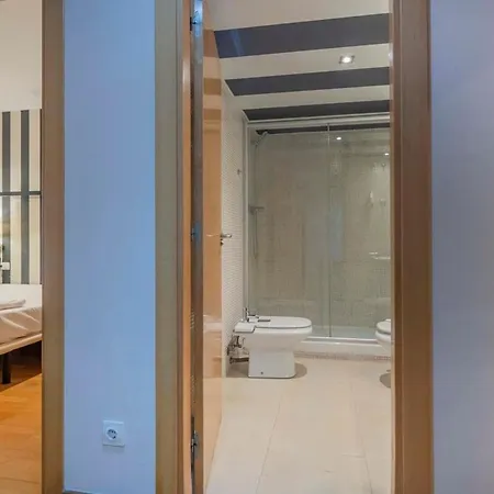The Collection - 2 Bedroom With Balcony In Eixample 1-1