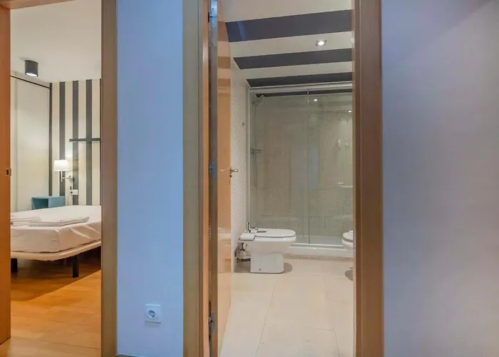 The Collection - 2 Bedroom With Balcony In Eixample 1-1