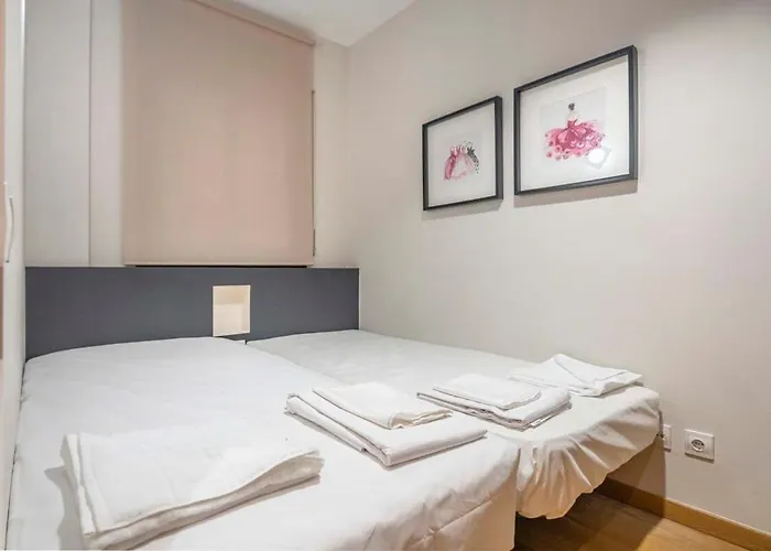 شقة The Collection - 2 Bedroom With Balcony In Eixample 1-1 برشلونة