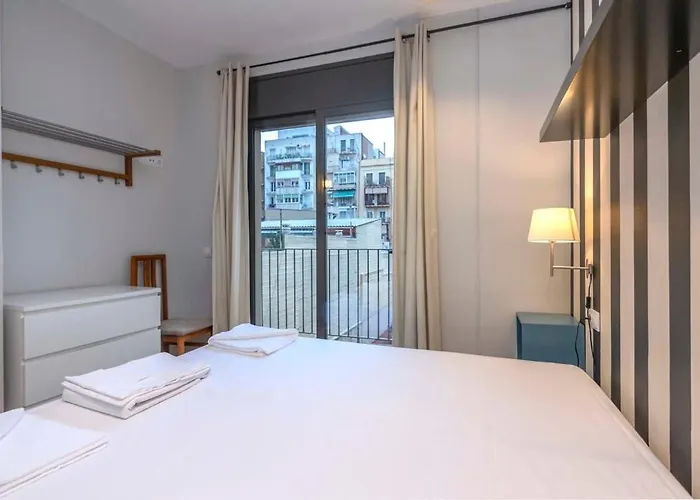 The Collection - 2 Bedroom With Balcony In Eixample 1-1 شقة *