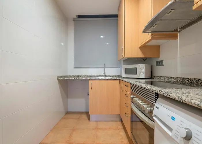 The Collection - 2 Bedroom With Balcony In Eixample 1-1 *