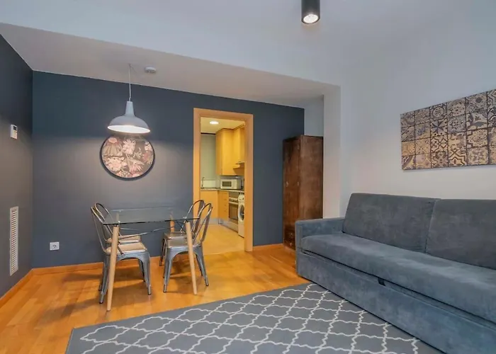 The Collection - 2 Bedroom With Balcony In Eixample 1-1 شقة